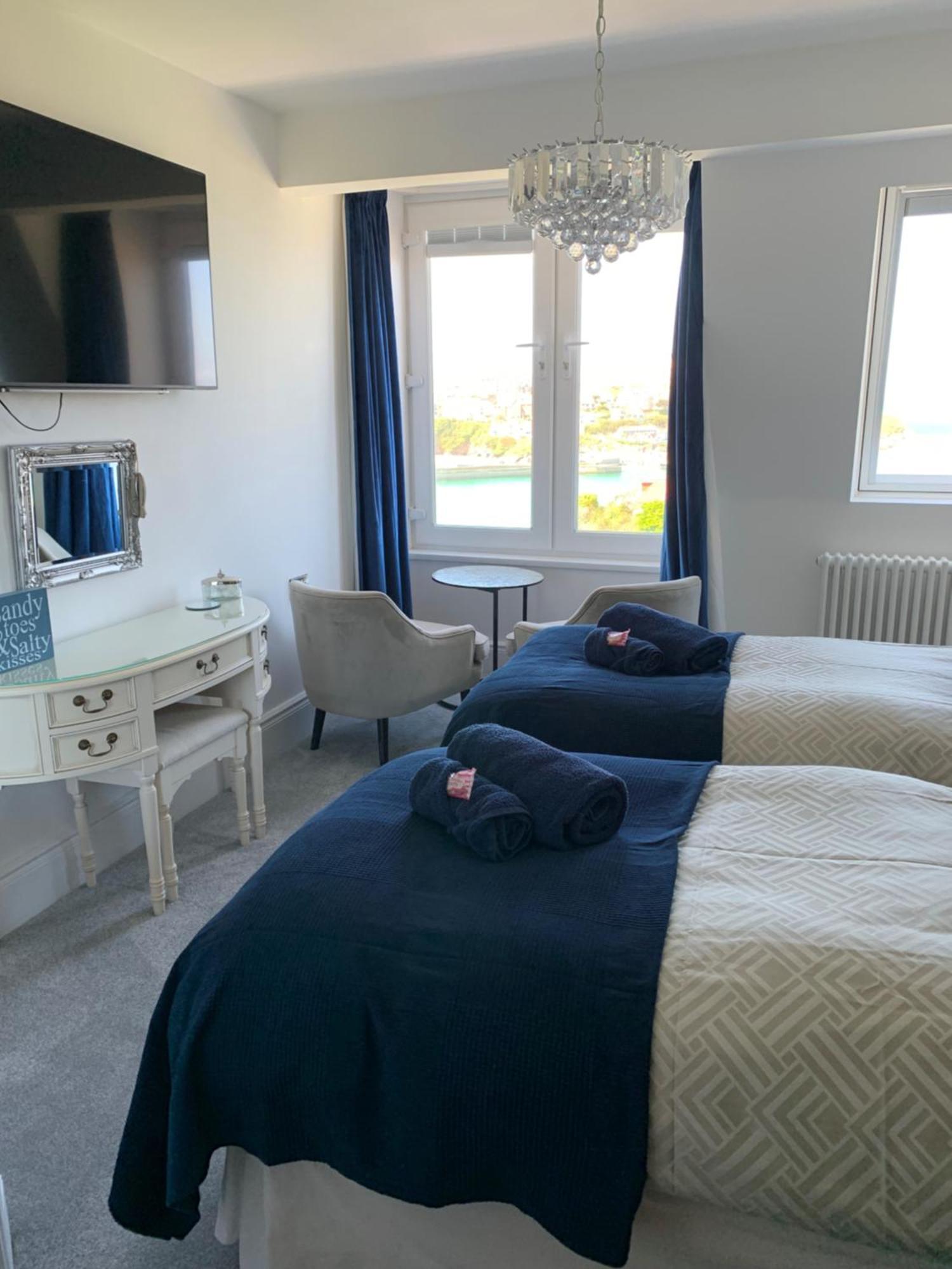 Lazy Waves Boutique B&B New Quay Exterior foto